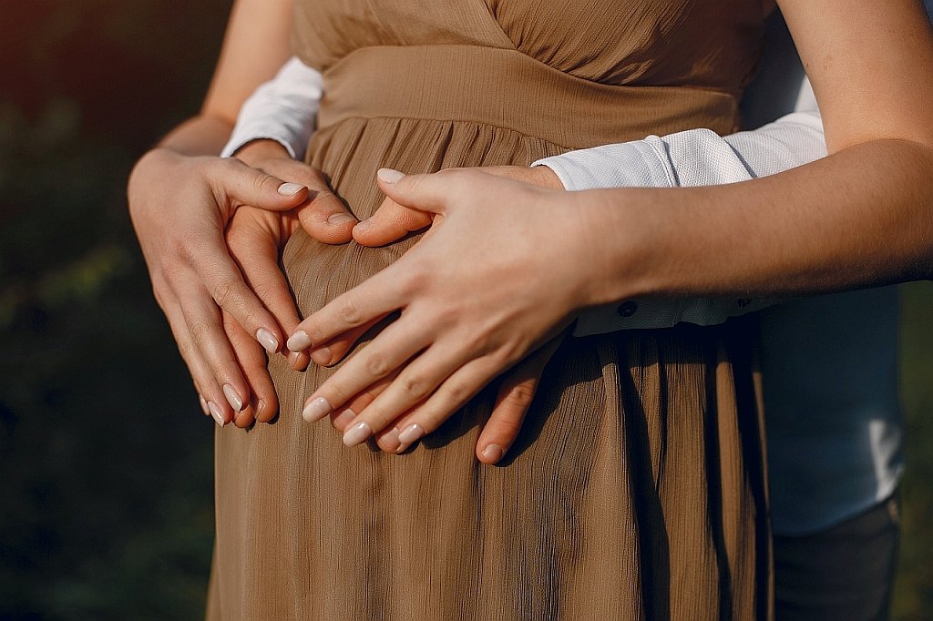 pregnant-belly